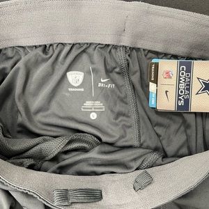 Dallas Cowboys Nike active shorts